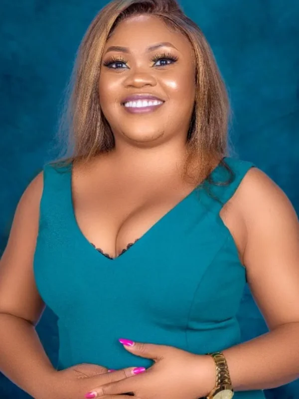 Suzy Spark (Model) Biography, Wiki, Age, Career, Height, Weight, Boyfriend, Net Worth & More